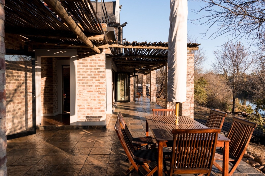 8 Bedroom Property for Sale in Parys Free State